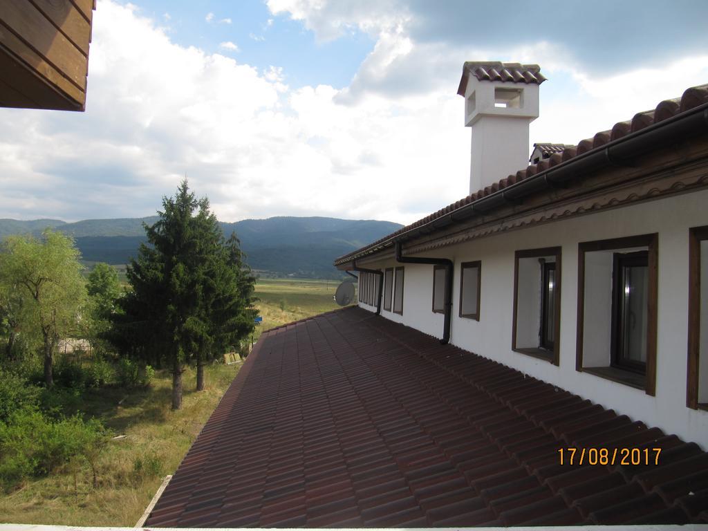 Guest House Belchin View Kültér fotó